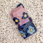 Modern Daisy Socks Set