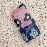 Modern Daisy Socks Set