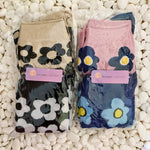 Modern Daisy Socks Set