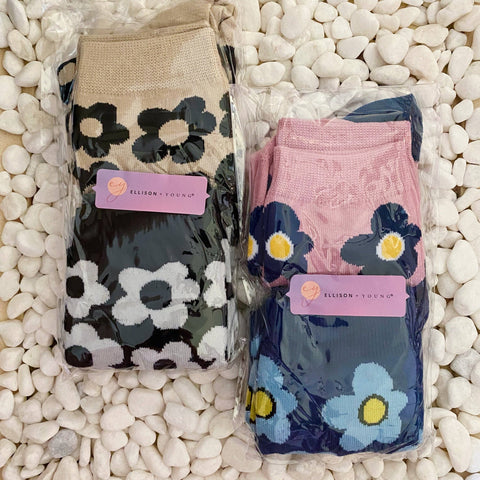 Modern Daisy Socks Set