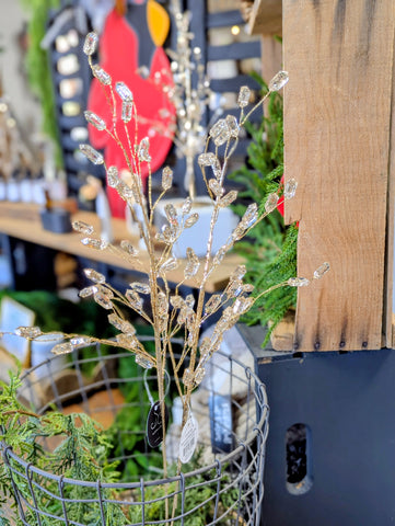 ELEGANT ACRYLIC AMETHYST GEM SPRAY: 21"